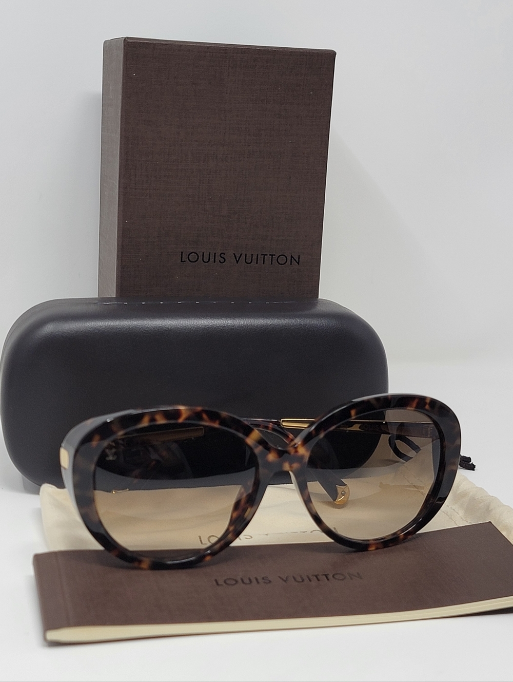 Louis Vuitton 2017 Bluebell Tortoise Gradient Sunglasses 57□16 140 - Picture 10 of 10